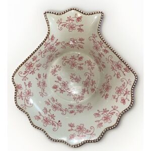 Temptations‎ By Tara Red Floral Lace Scalloped Seashell Bowl